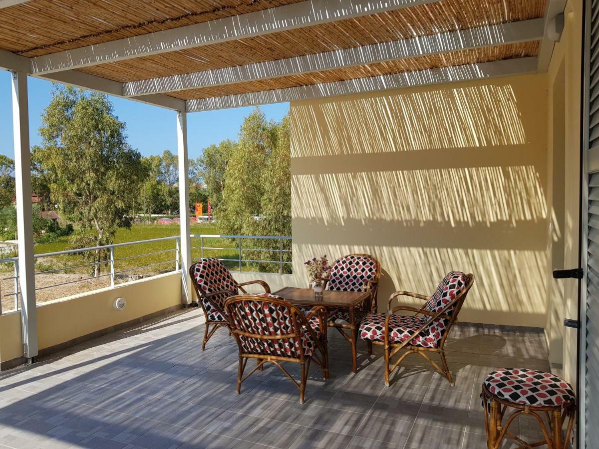 Villa XI House Xi Beach Esterno foto