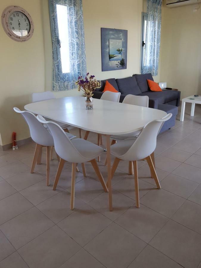 Villa XI House Xi Beach Esterno foto